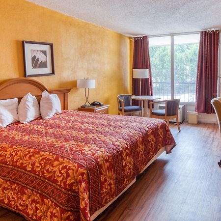 Budgetel Inn & Suites Forest Park Exteriér fotografie