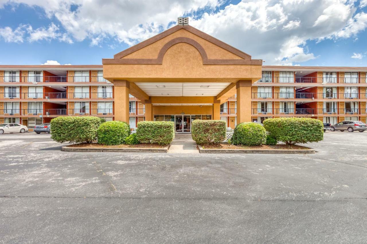 Budgetel Inn & Suites Forest Park Exteriér fotografie
